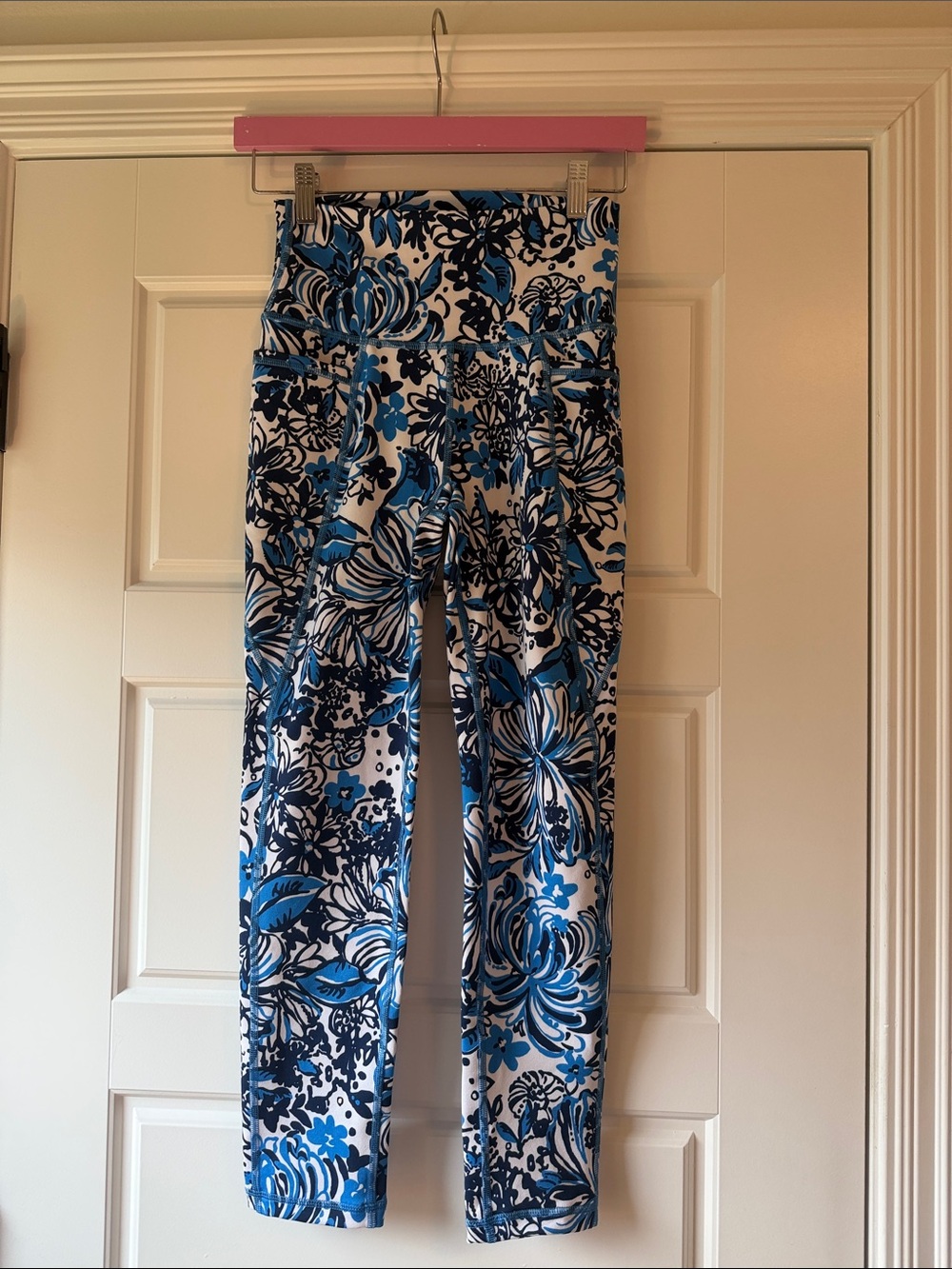 Lilly Pulitzer Blue and Navy Floral Leggings